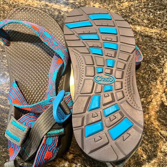 Chaco sandles - Picture 3 of 7